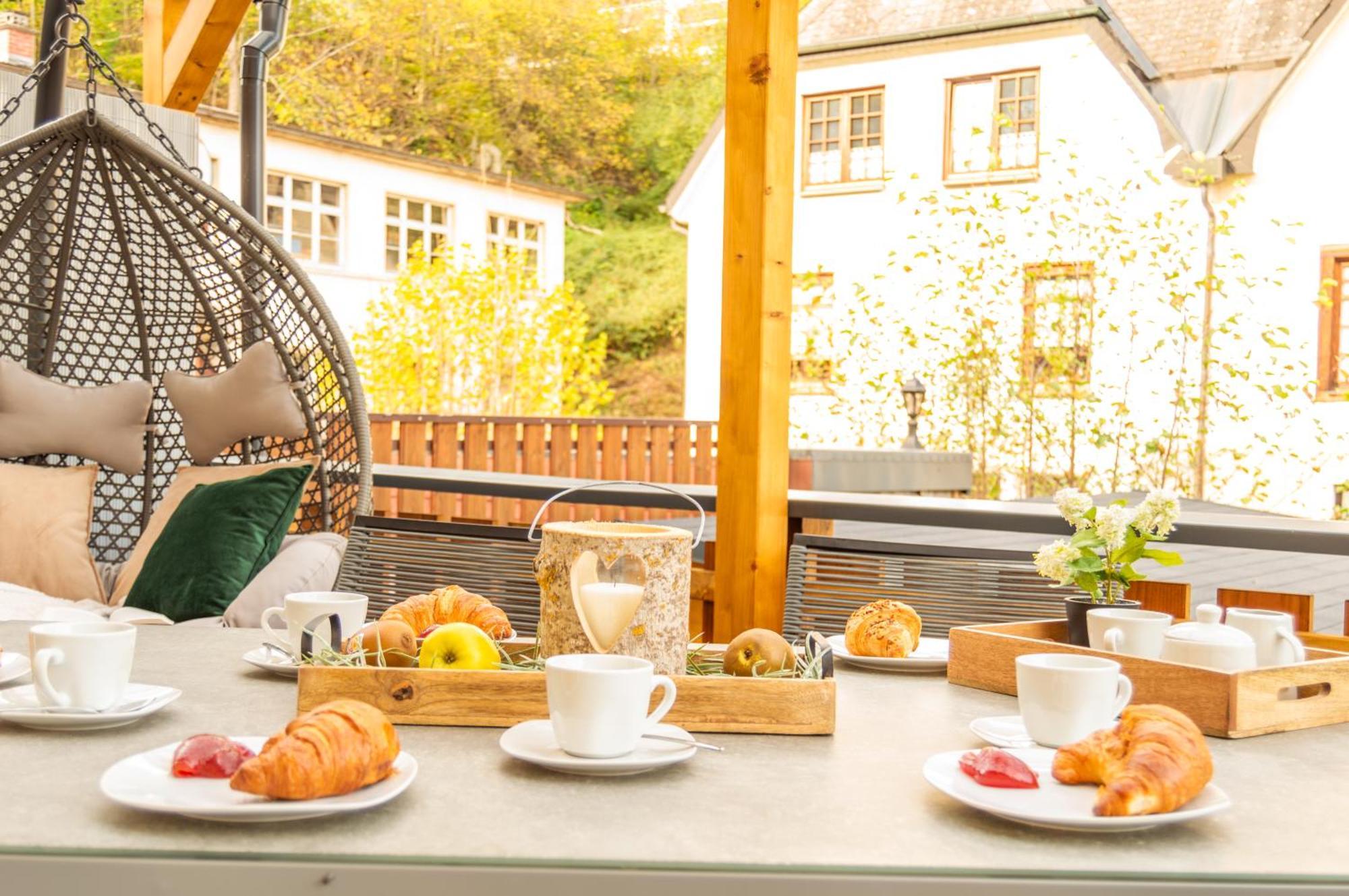 Design Trifft Harmonie Nahe Triberger Wasserfaelle Triberg im Schwarzwald Bagian luar foto