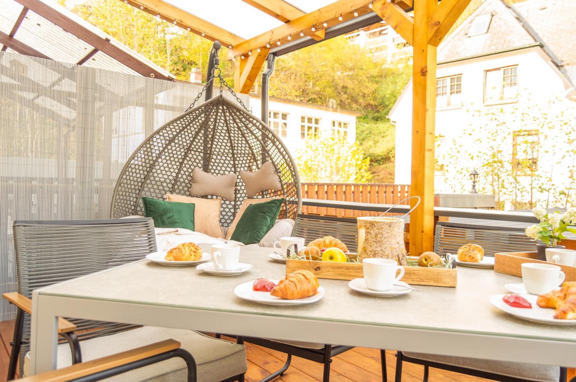 Design Trifft Harmonie Nahe Triberger Wasserfaelle Triberg im Schwarzwald Bagian luar foto